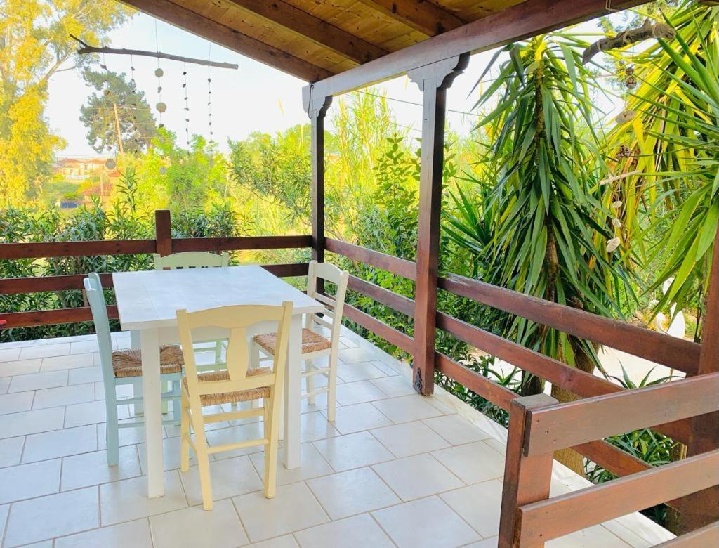 Gialova Garden Bungalow Buitenkant foto